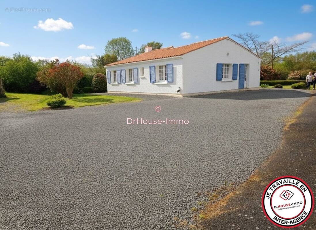 Maison à COMMEQUIERS