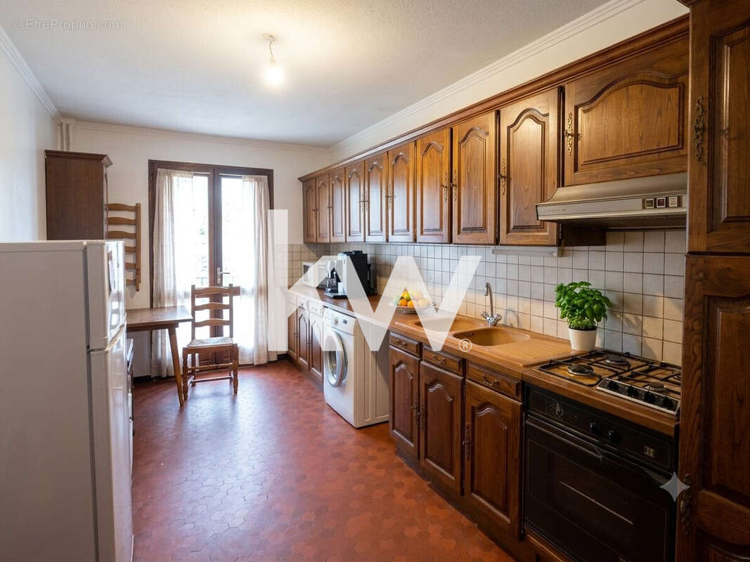 Appartement 66 m² à Saint-Etienne  - photo 2