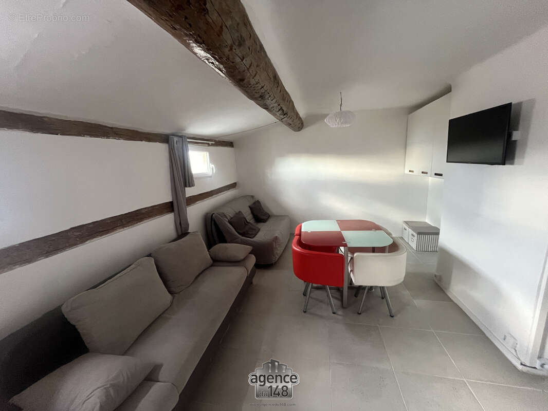 Appartement à MARSEILLE-2E