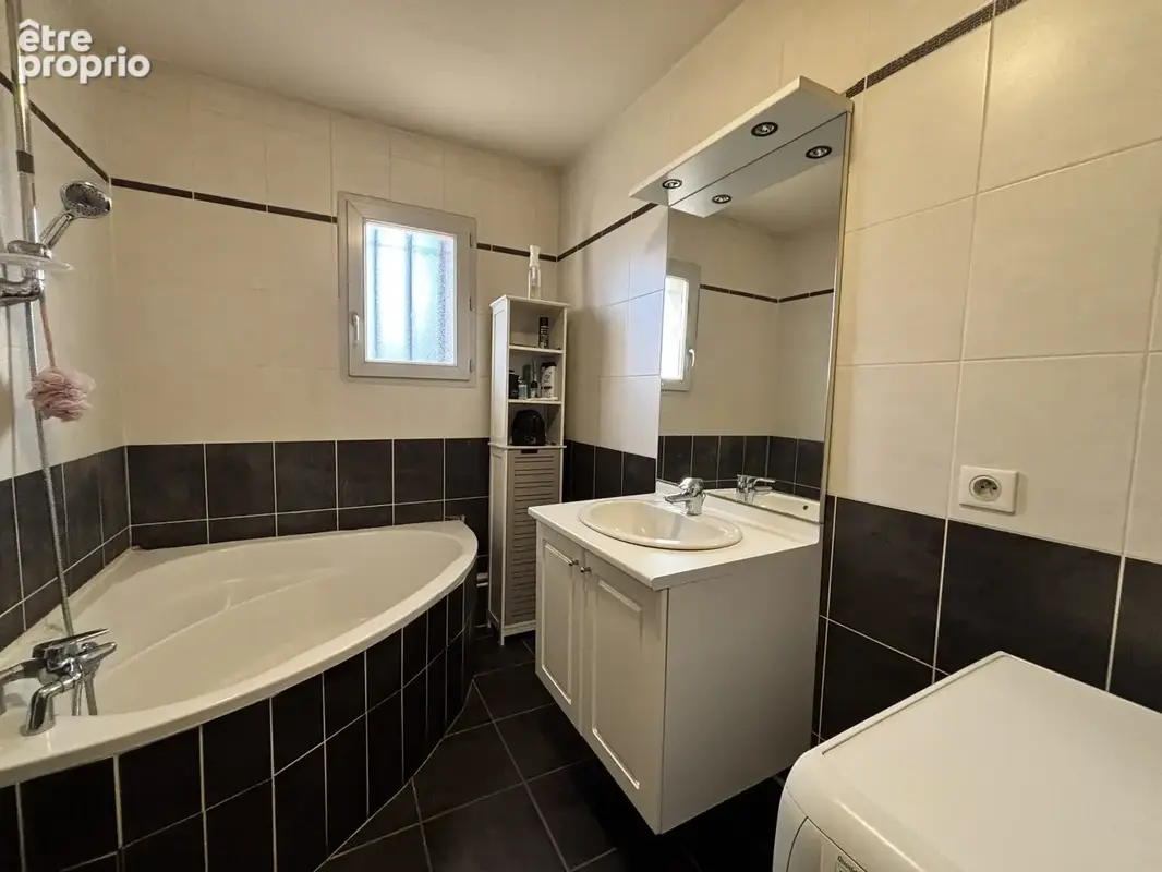 Appartement 3 pièces 76 m² à vendre à Romans-Sur-Isere (26100) - photo 8