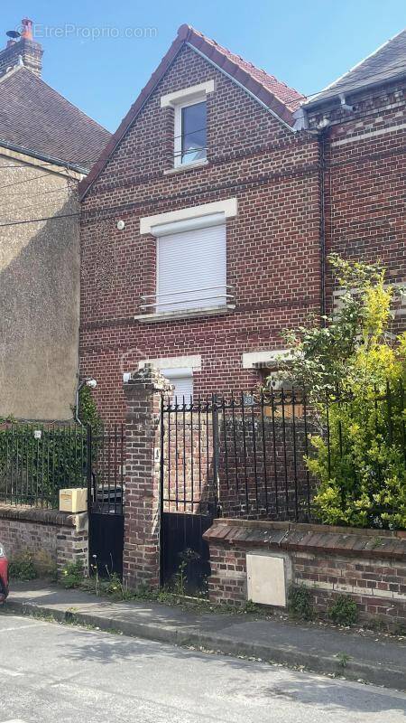 Maison à BEAUVAIS
