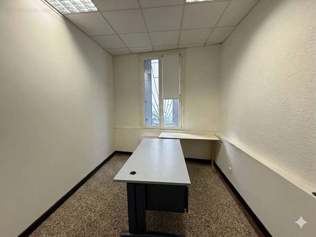Commerce 130 m² à Montpellier  - photo 6