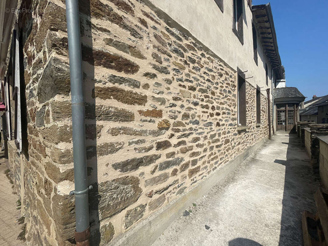 Immeuble Uzerche - photo 11
