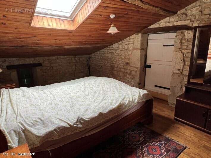 Maison à CELLEFROUIN