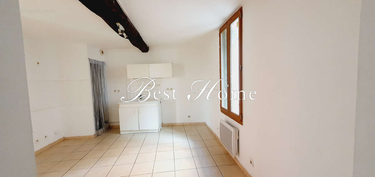Proche Daudet et Arènes , Appartement de type 2 en rez de chaussé - photo 8