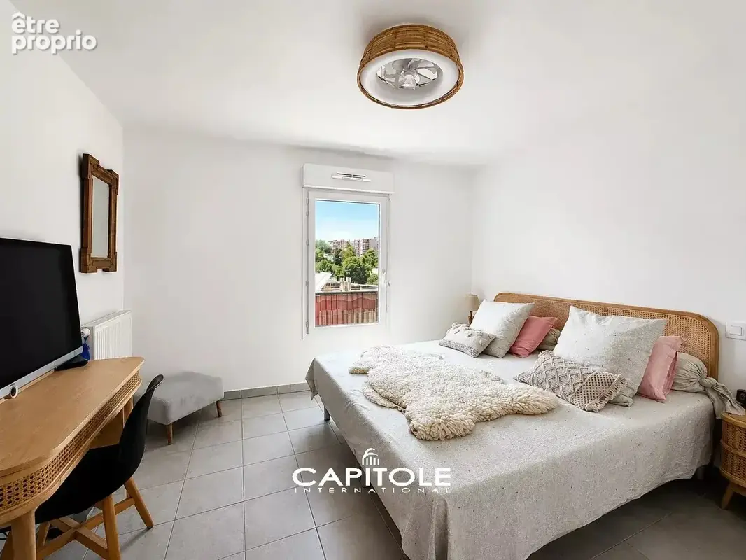 Nice Carabacel / Acropolis – Superbe duplex atypique de 82 m² en dernier étage avec terrasse sans vis-à-vis, vue dégagée sur les - photo 7