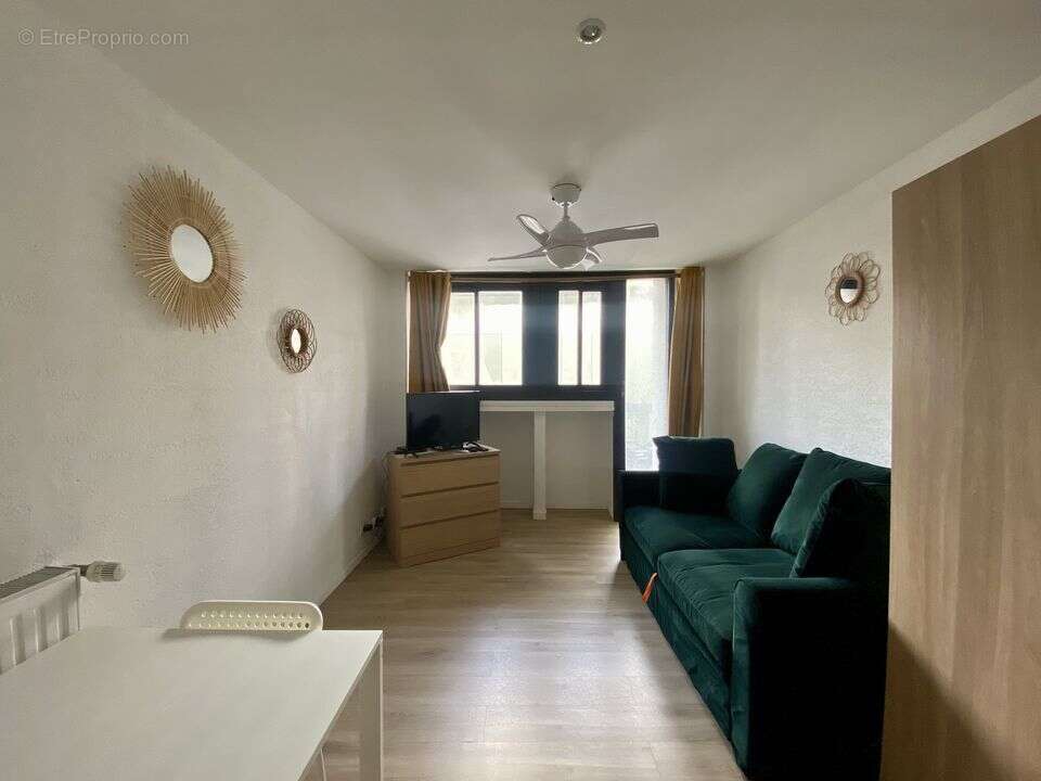 Appartement à MARSEILLE-5E