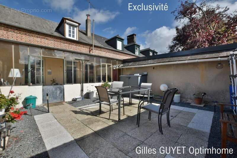 -  SOUS COMPROMIS - PLUS DISPONIBLE À LA VENTE  -10MN de BERNAY T5 78M² 95000€ avec Parking et Courette ( Bourg avec commerces)( - photo 4