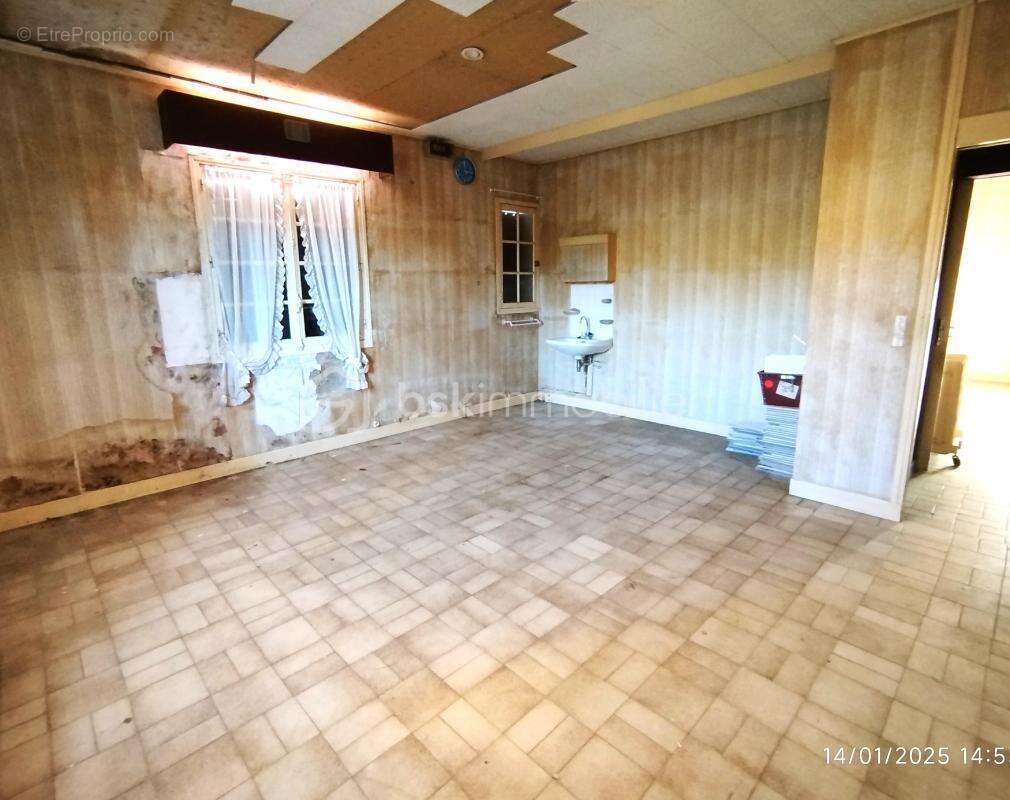 MAISON À RÉNOVER : 5 pièces - 3 chambres -127 m² - photo 7