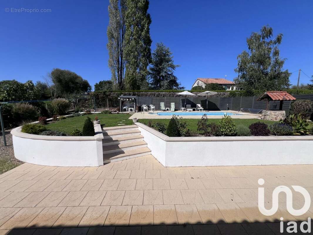 Photo 2 - Maison à SAINT-AUBIN-LE-CLOUD