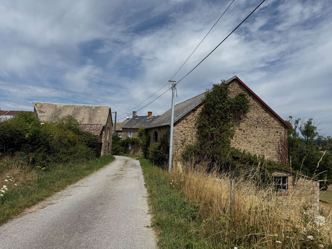 Maison à BUSSIERES