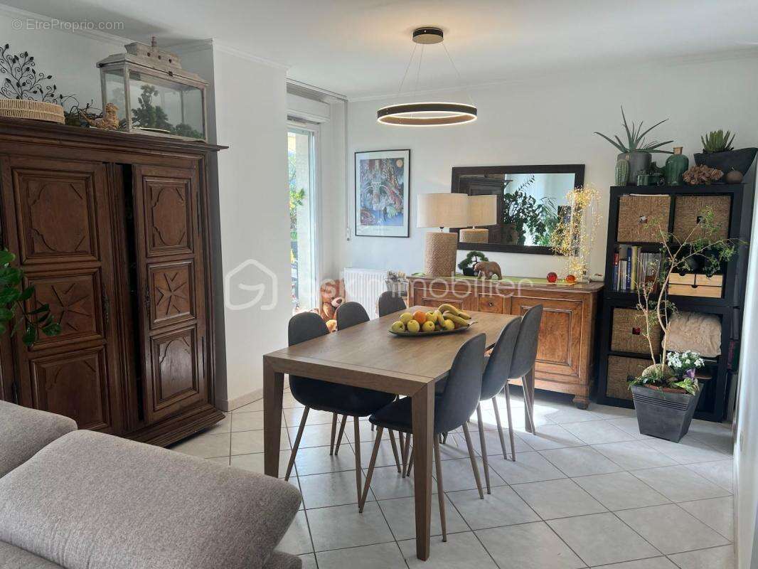 Appartement à ECHIROLLES