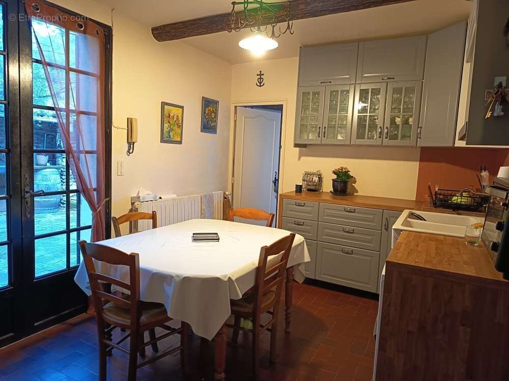 Maison 171 m² à Beaucaire  - photo 4