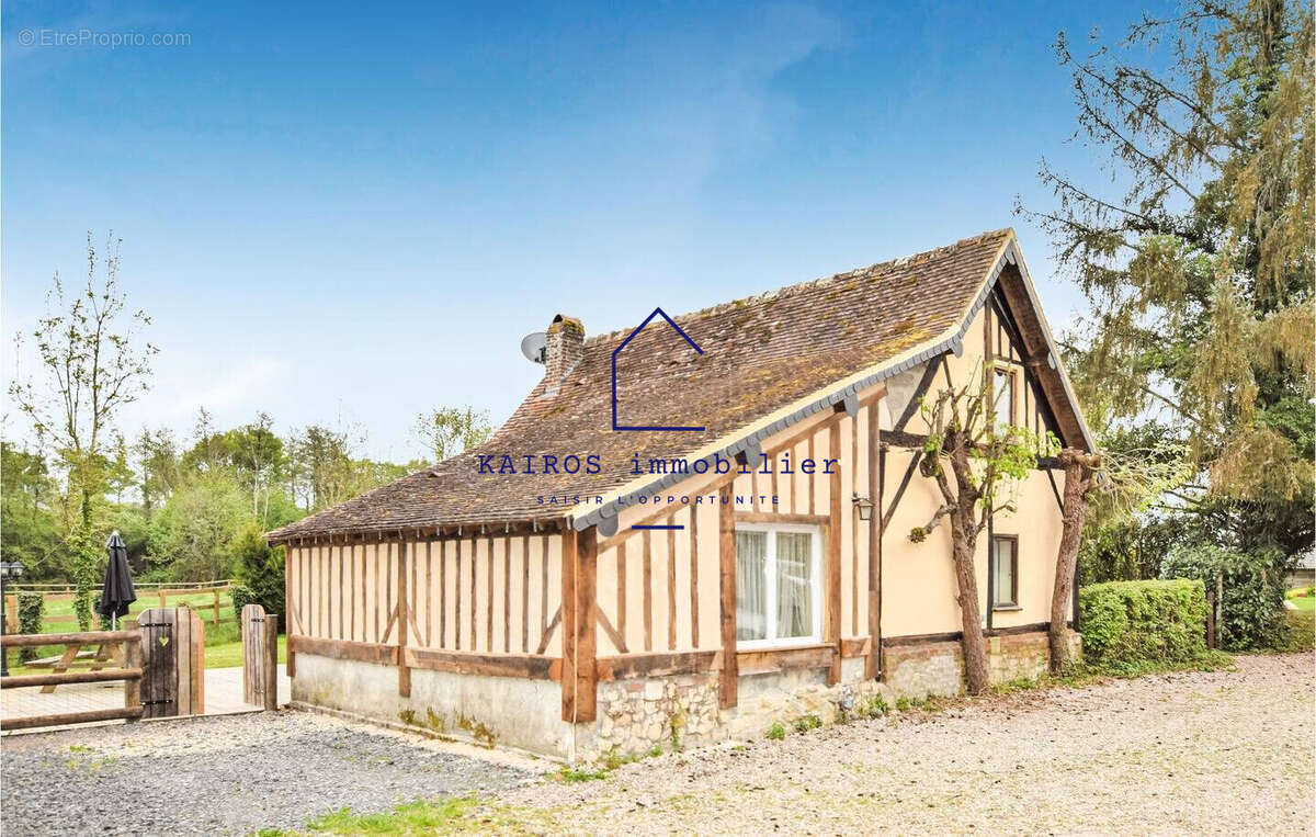 Maison à SAINT-GEORGES-EN-AUGE