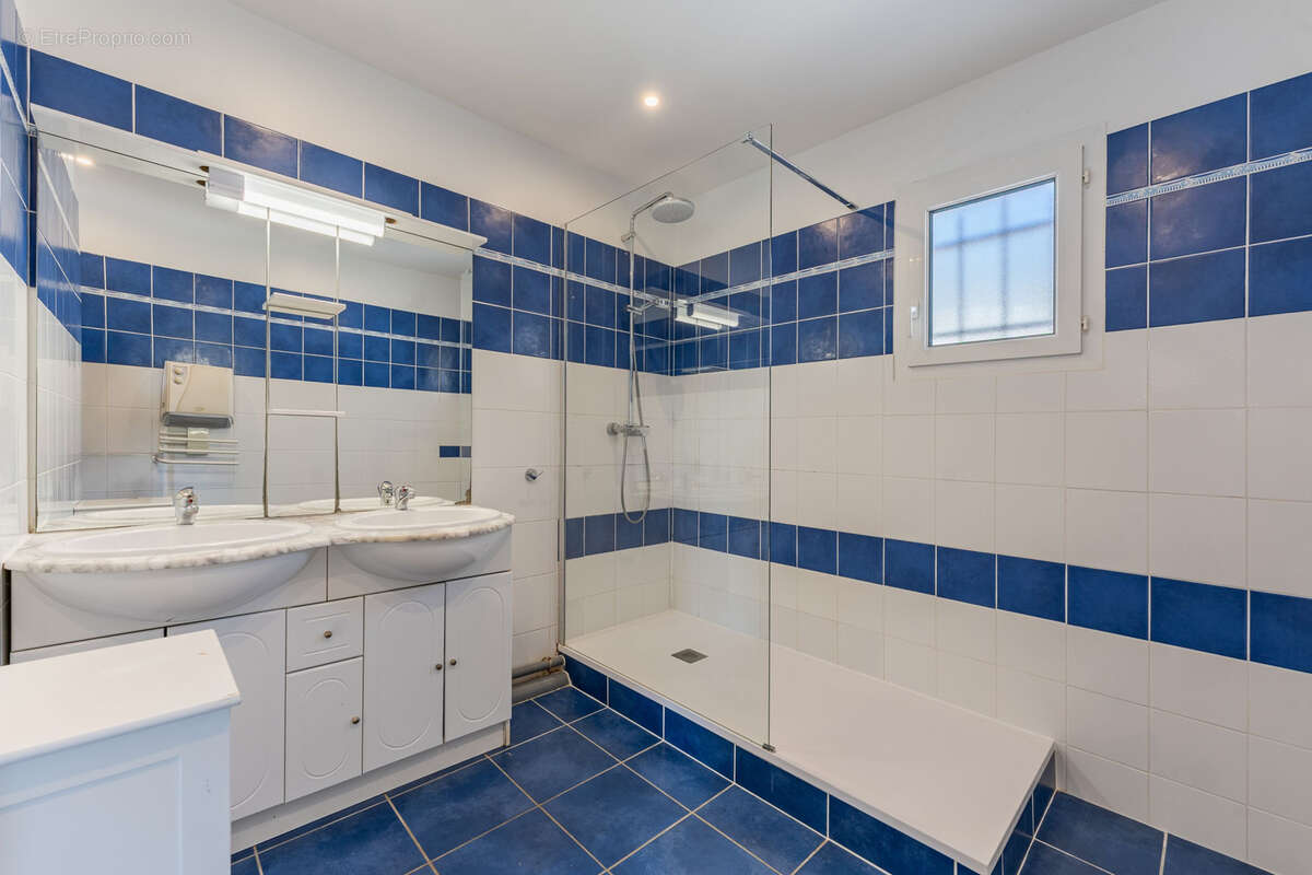 Maison à CHASSE-SUR-RHONE