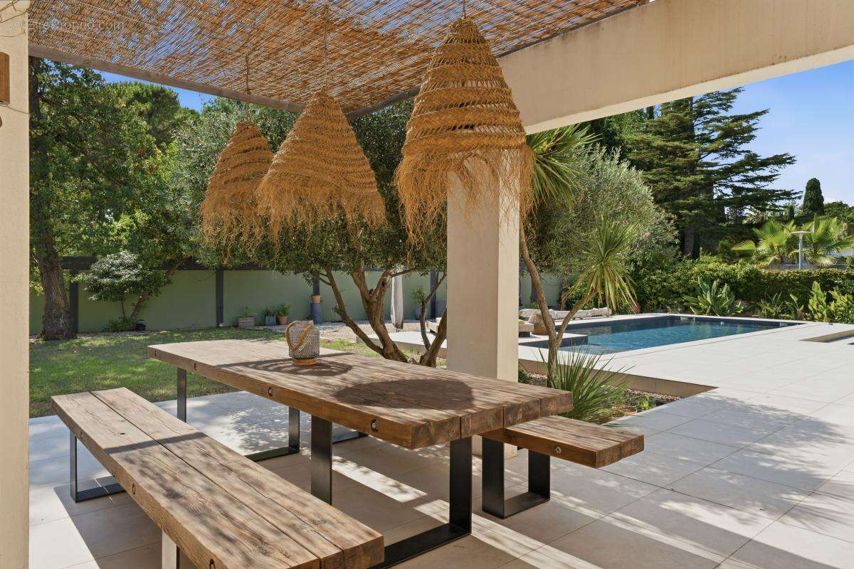 Maison 4 pièces 160m2 sur 924m2 de terrain - photo 5