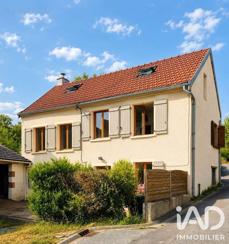 Photo 1 - Maison à CROUY-SUR-OURCQ