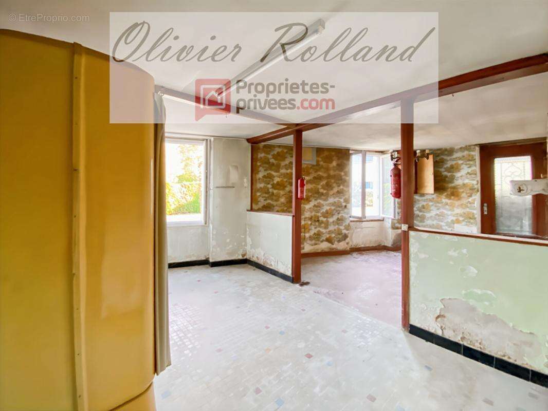 49540 -  Aubigné sur Layon - Maison à rénover de 104 m² sur 500 m² de terrain avec dépendances - photo 7