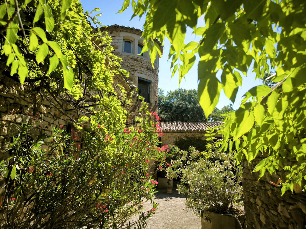 Maison à UZES