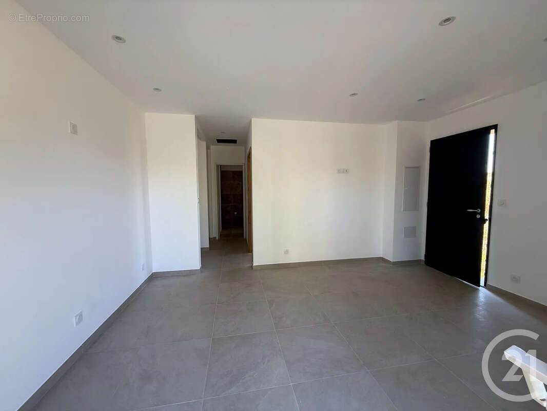 Maison 150 m² à Aleria  - photo 10