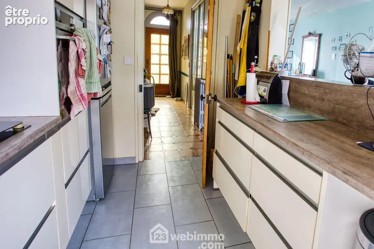 Maison 8 pièces 136 m² à vendre à La Rochelle (17000) - photo 4