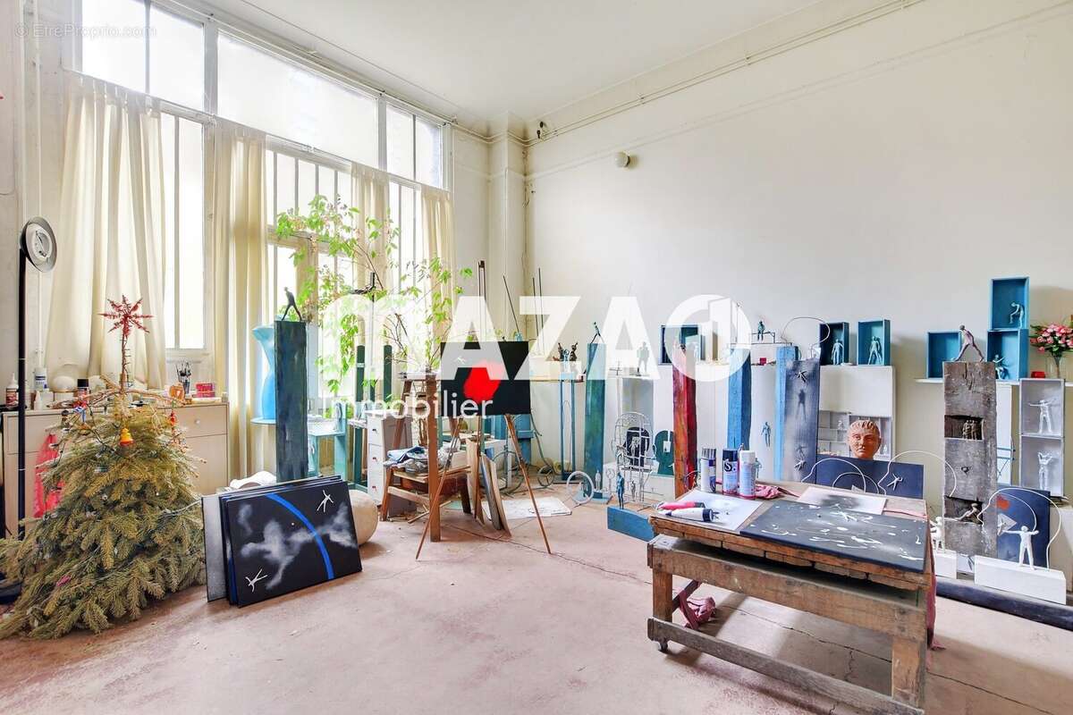 Appartement à PARIS-14E