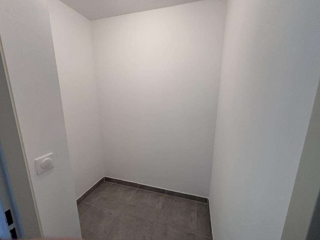 Appartement à MARSEILLE-9E