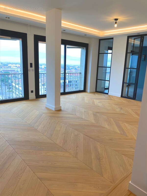 Appartement à MONTELIMAR