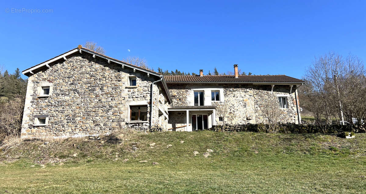 Maison à ALLEGRE