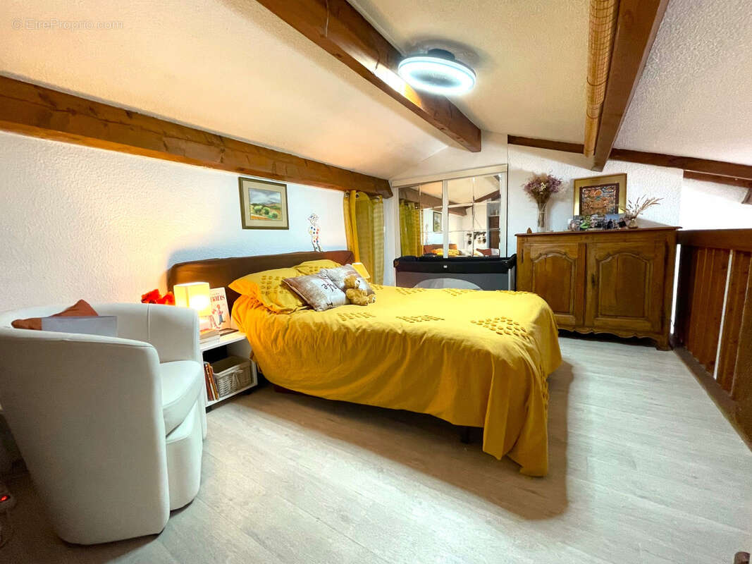 Appartement à VILLENEUVE-DE-LA-RAHO