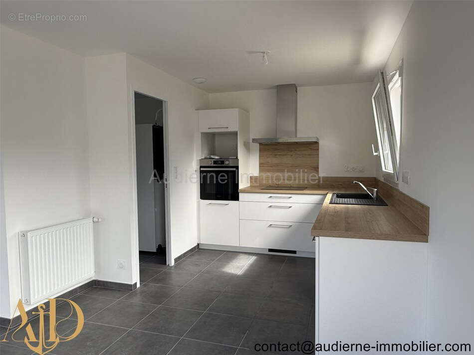 Maison à CONFORT-MEILARS