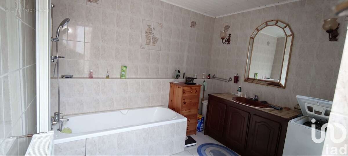 Photo 9 - Maison à ROIGLISE