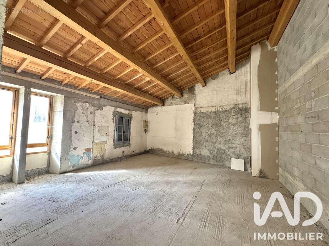Appartement 75 m² à Saint-Gilles  - photo 5