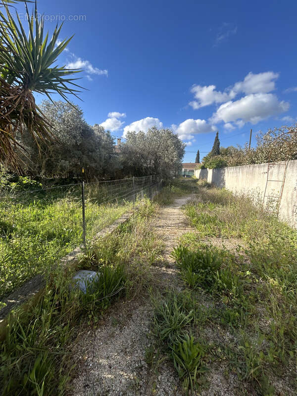 Terrain à BEAUCAIRE