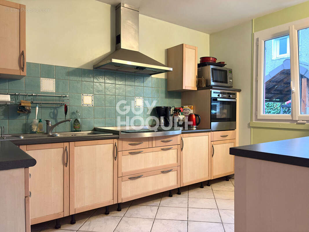 Maison à SAINT-PIERRE-DU-PERRAY