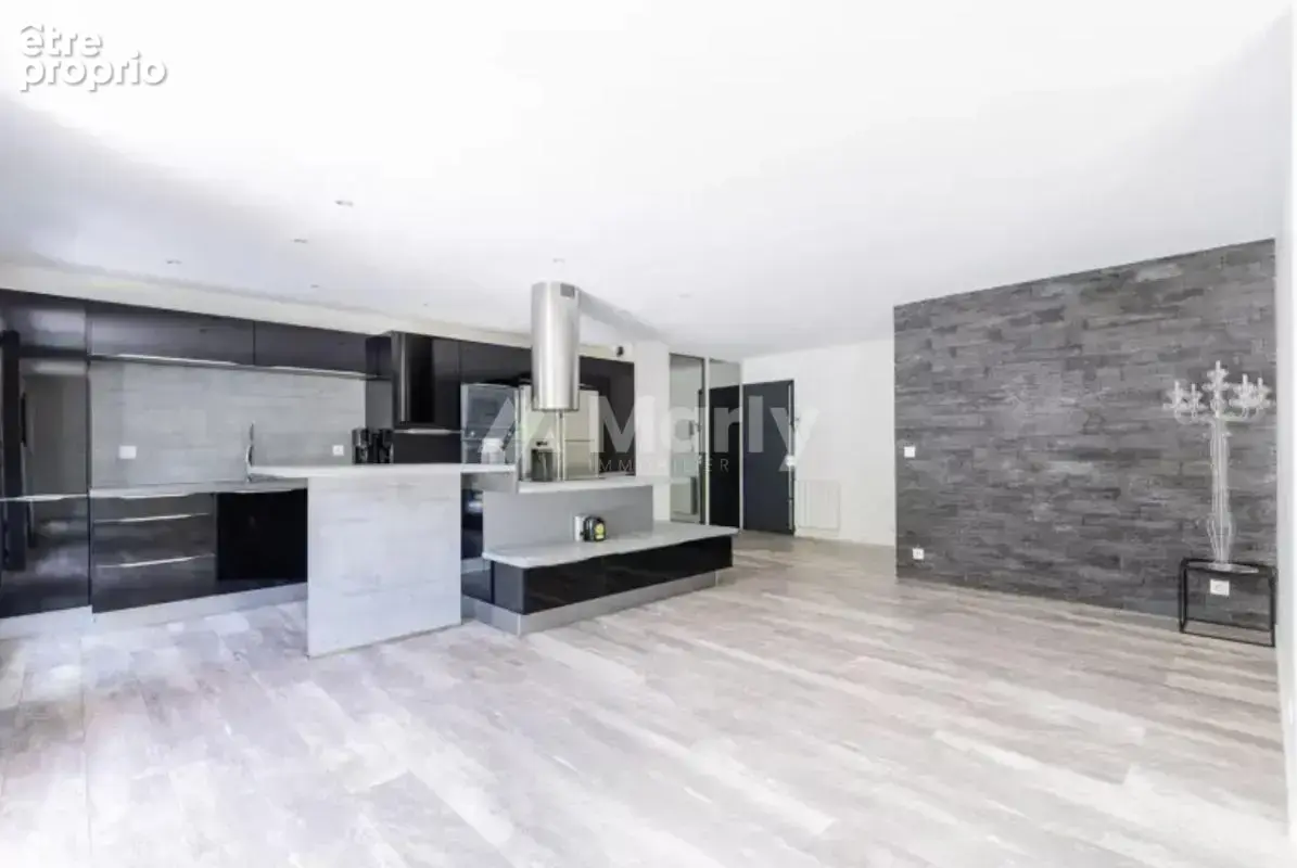 Bel appartement familial avec jardin - - photo 2