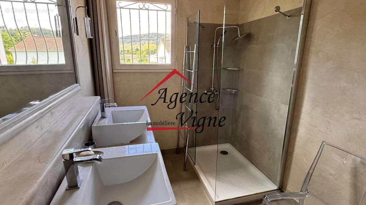 Maison à SAINT-AMBROIX