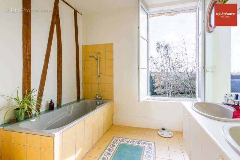 Maison à BEAUMONT-LE-ROGER