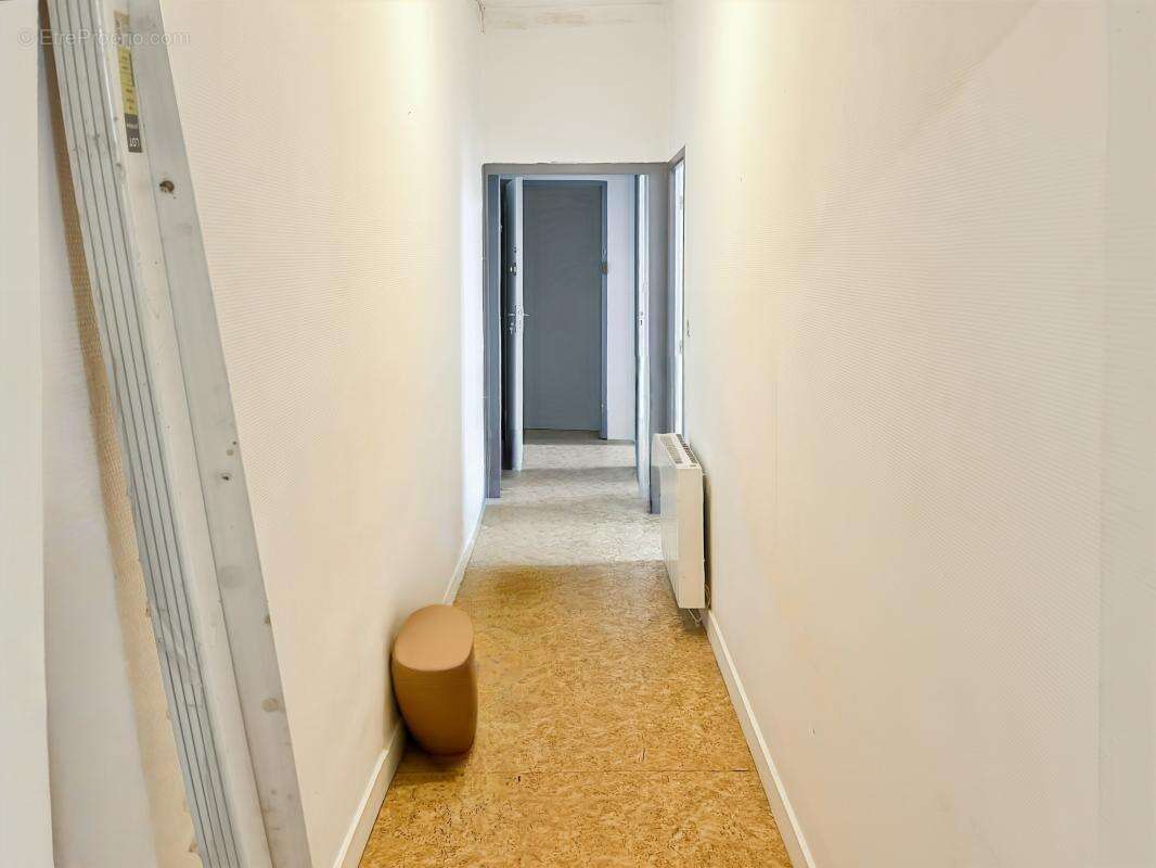 Appartement à BRIZAMBOURG