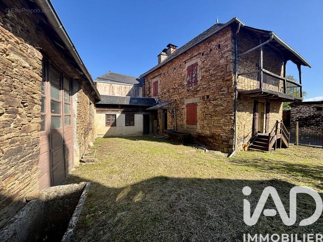 Photo 1 - Maison à SAINT-HILAIRE-PEYROUX