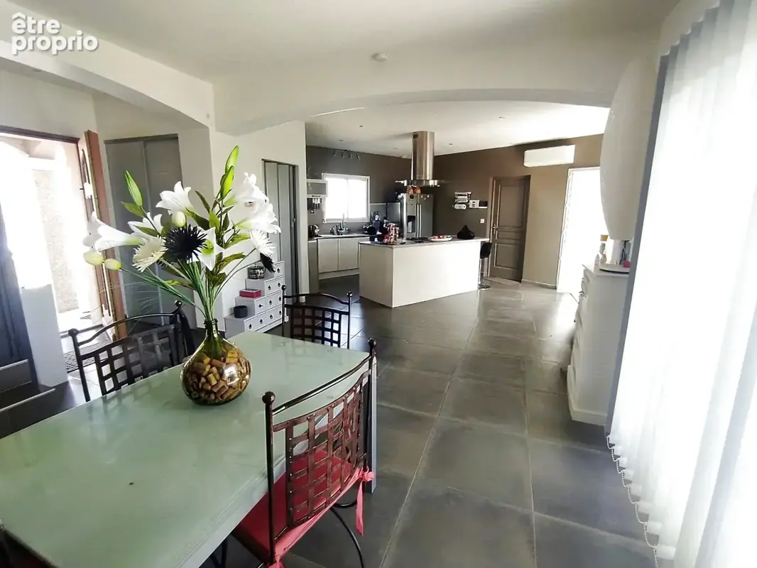 Saint-privat-des-vieux  villa 148 m2  piscine  terrain 1 000 m2 proche alès - photo 4