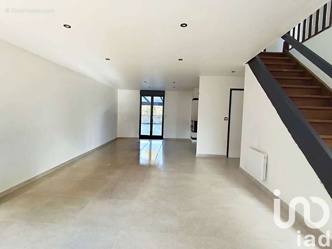 Photo 4 - Maison à VAUJOURS