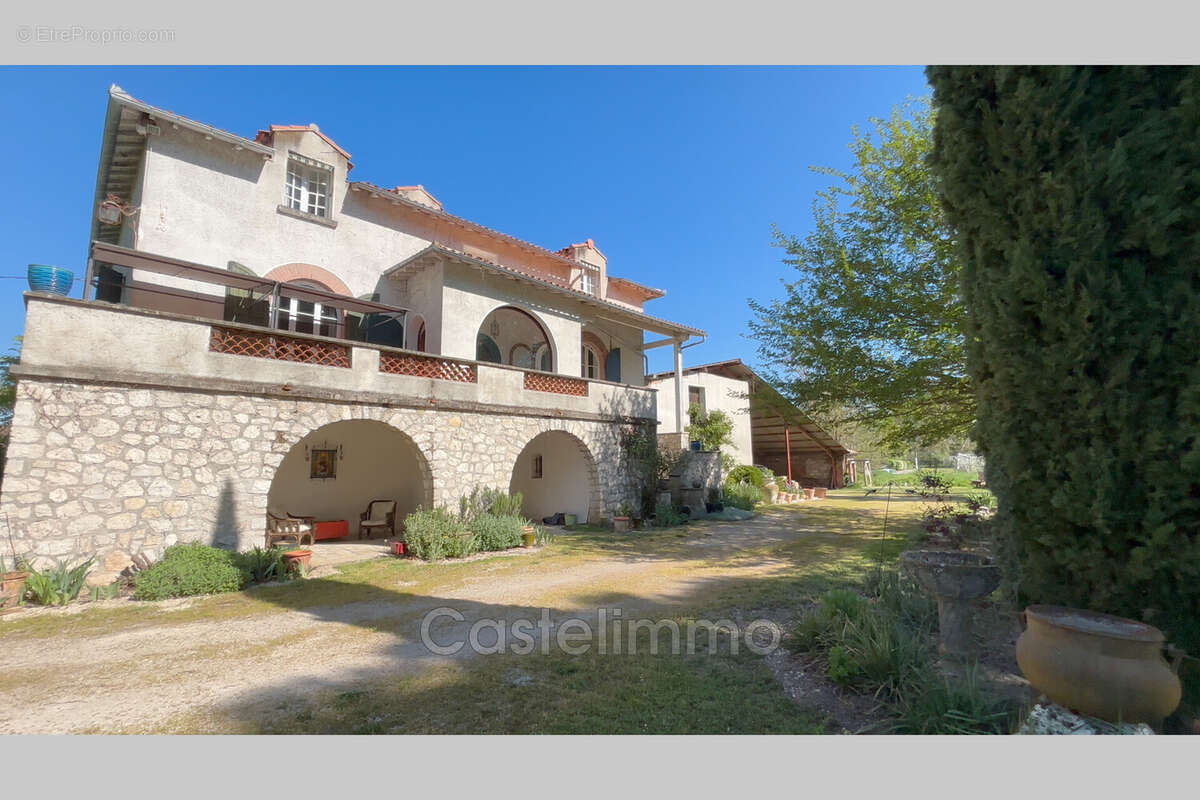 Maison à MOISSAC