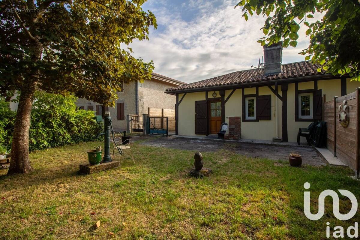 Photo 1 - Maison à UZA