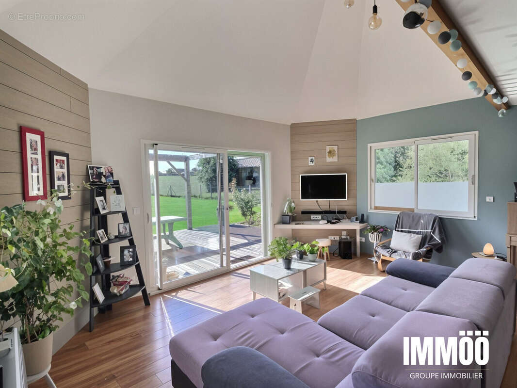 Maison à SAINT-PIERRE-DE-VARENGEVILLE