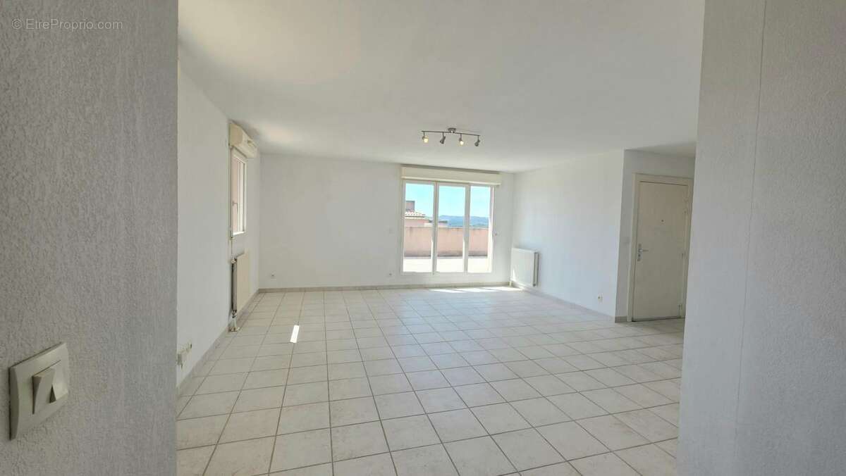 Appartement à LAMBESC