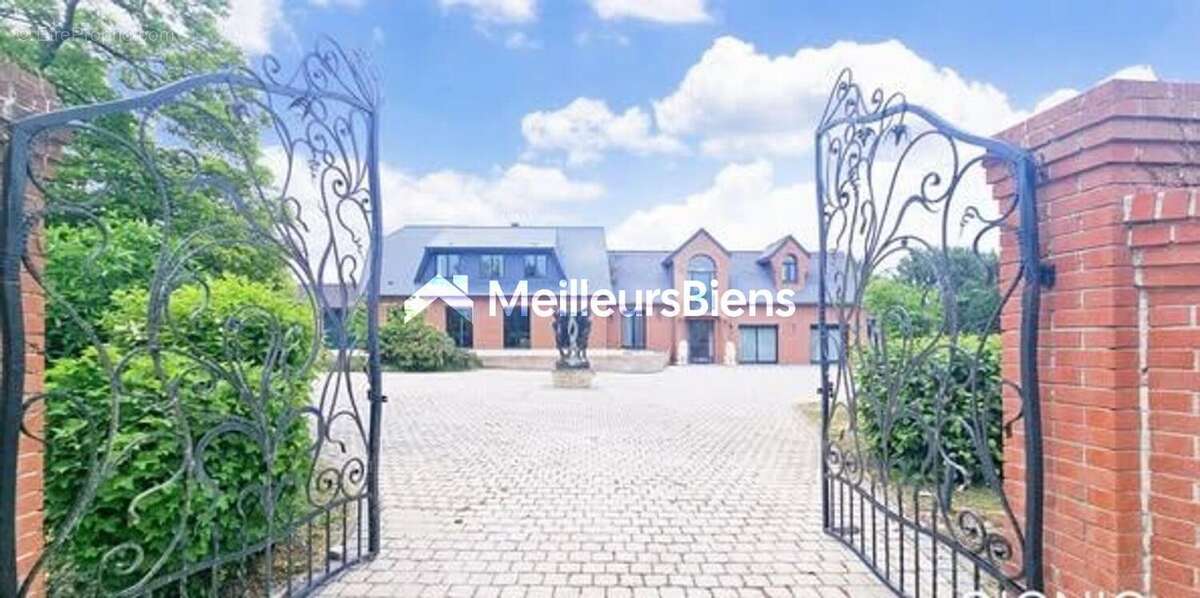 Maison à ENGLEFONTAINE