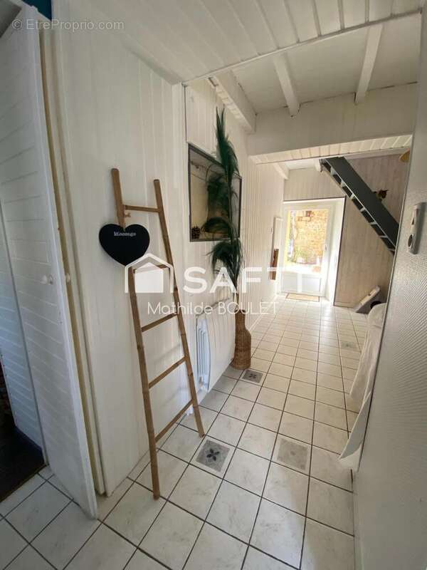 Maison 121 m² à Archingeay  - photo 7