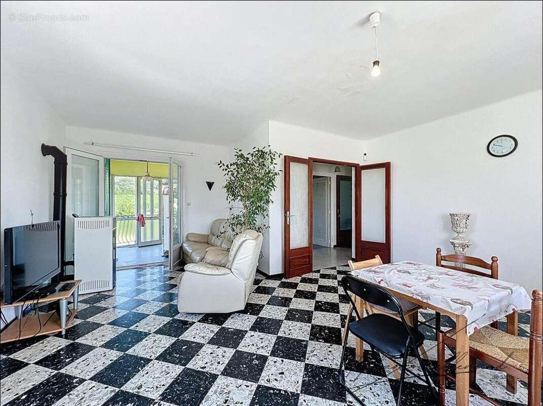 Photo 3 - Maison à SAINT-PRIVAT-DES-VIEUX