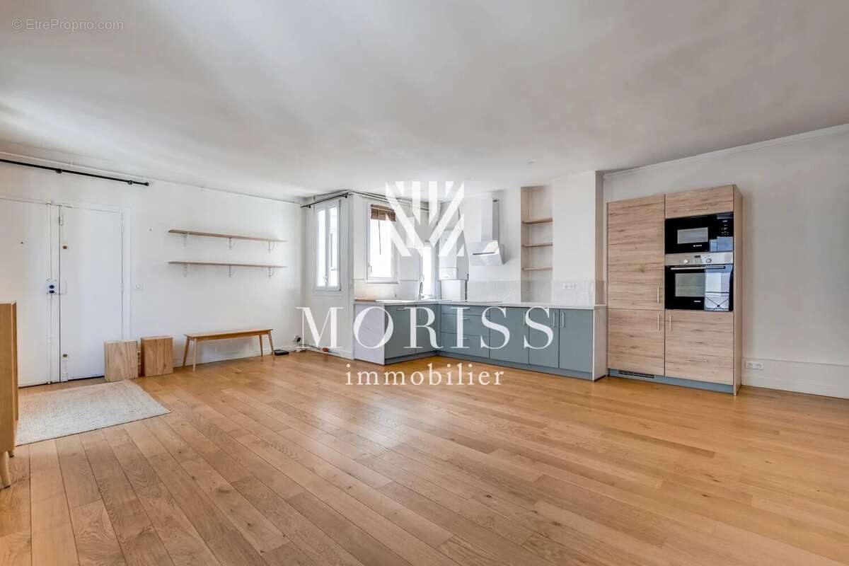 Appartement à PARIS-9E